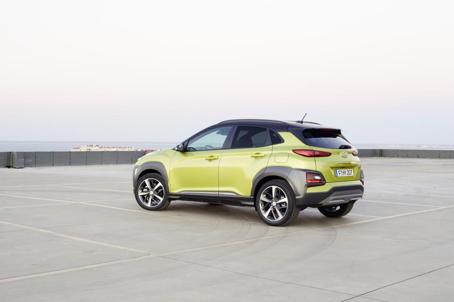  Hyundai Kona AWD 2017 года  (WW) (фото 11 из 56)